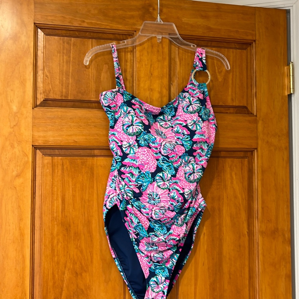NWOT lilly pulitzer one piece bathing suit. size 12. never worn